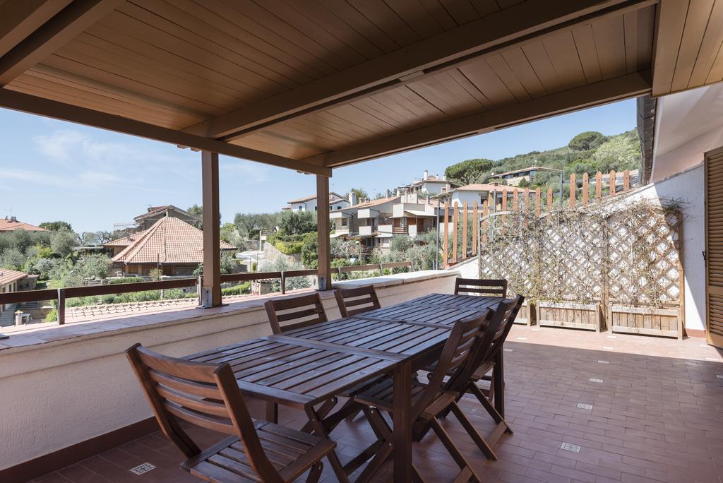 Villa Con Terrazza Vista Mare Кастільйоне-делла-Пеская Екстер'єр фото