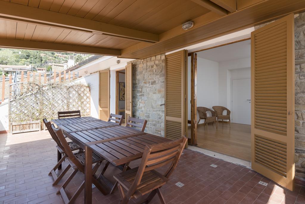 Villa Con Terrazza Vista Mare Кастільйоне-делла-Пеская Екстер'єр фото