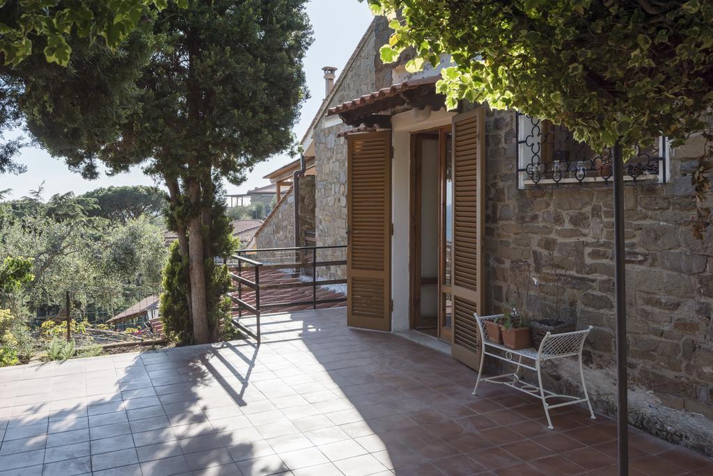Villa Con Terrazza Vista Mare Кастільйоне-делла-Пеская Екстер'єр фото